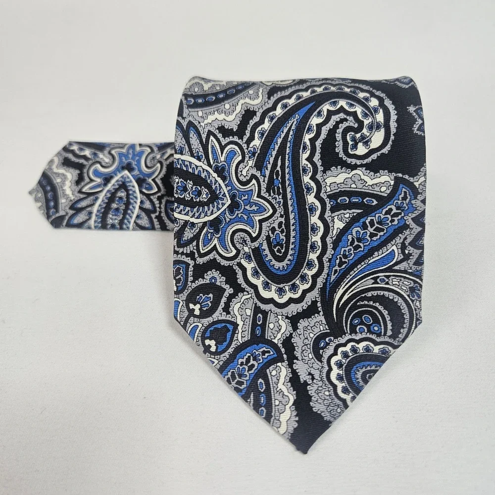 Crofts & Barrow Mens Paisley Silk Necktie Black Blue‎ Silver Formal Tie